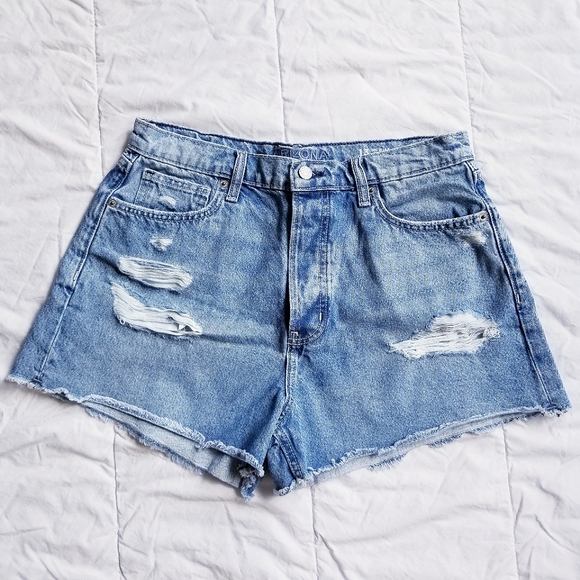 Hi-Rise cut off Jean Shorts ◇ NWT Denim - Picture 1 of 4